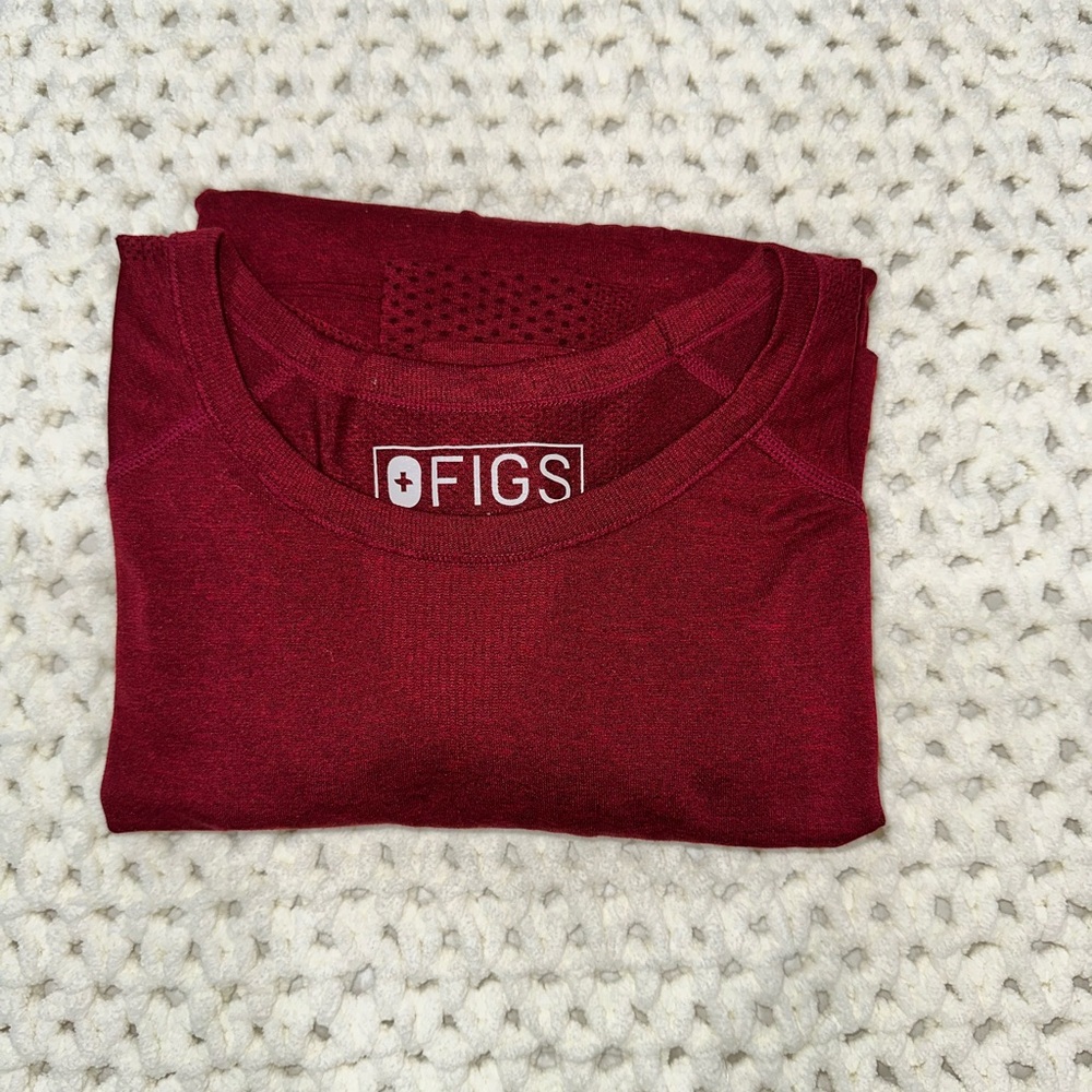 FIGS Makato Longsleeve Underscrub
(Purchased as Men Style)